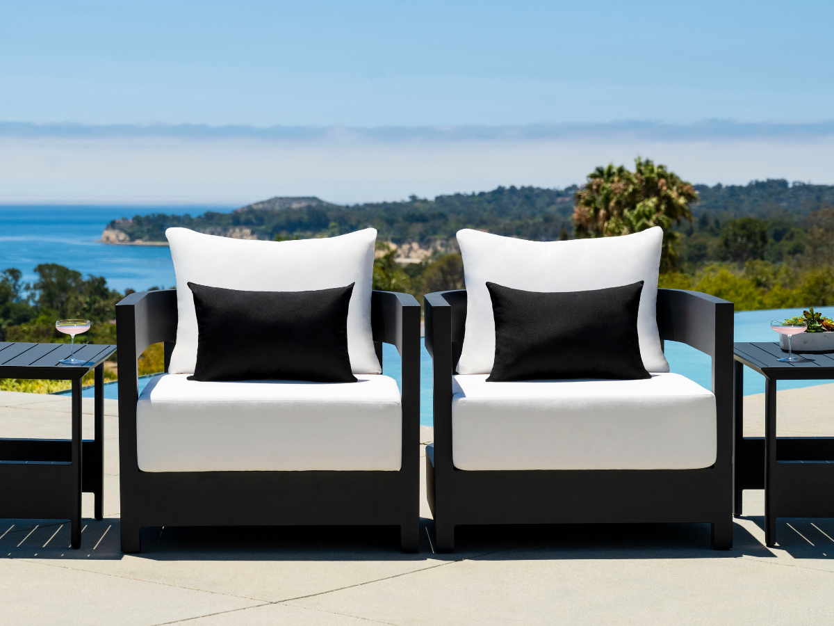 Santino® 4-pc Outdoor Seating Set